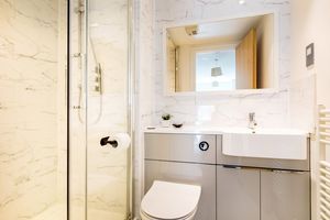 En Suite- click for photo gallery